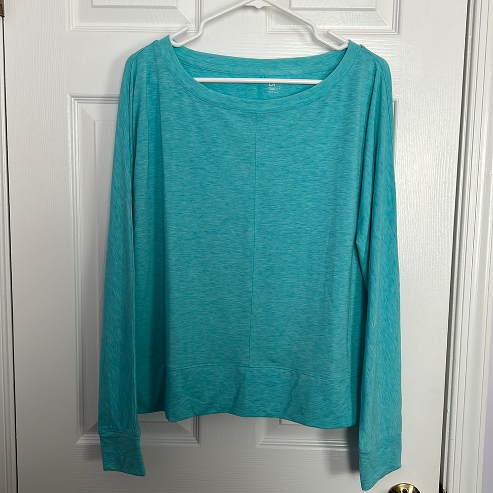 NWT long sleeve Gap shirt